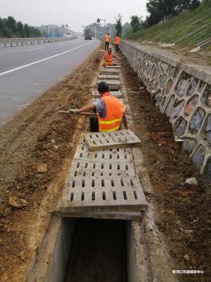 畅通道路为国庆中秋保驾护航